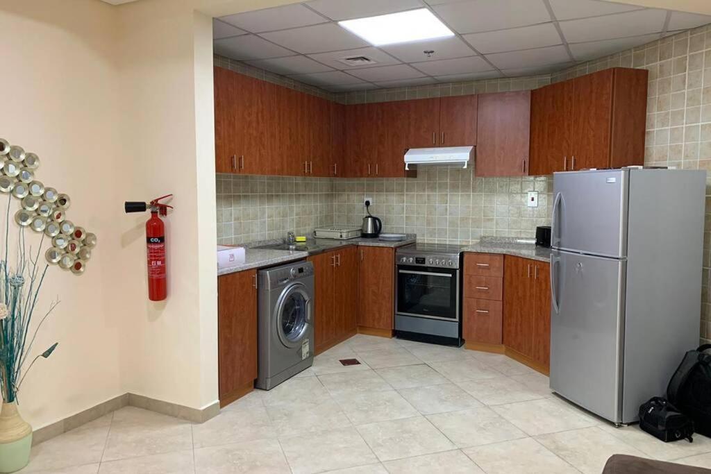 Cozy 2Bhk Near To Dmcc Metro Station -505 Apartamento Dubai Exterior foto